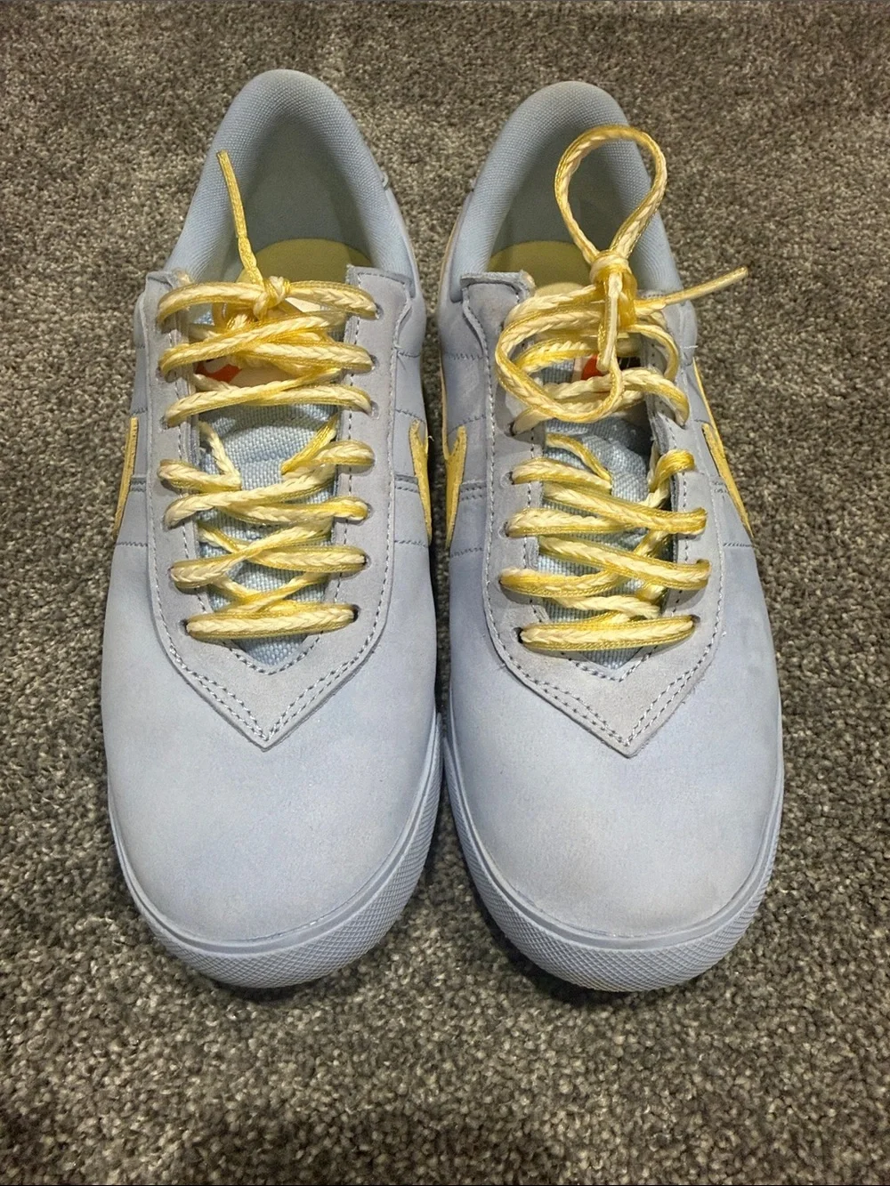 Nike Astrograbber Aluminum Soft Yellow Sneakers Size 5.5